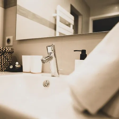 Le Sommeiller - For 2-4 People With Balcony In The Center * Annecy