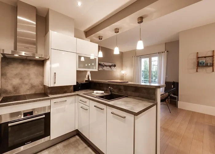 Le Sommeiller - For 2-4 People With Balcony In The Center